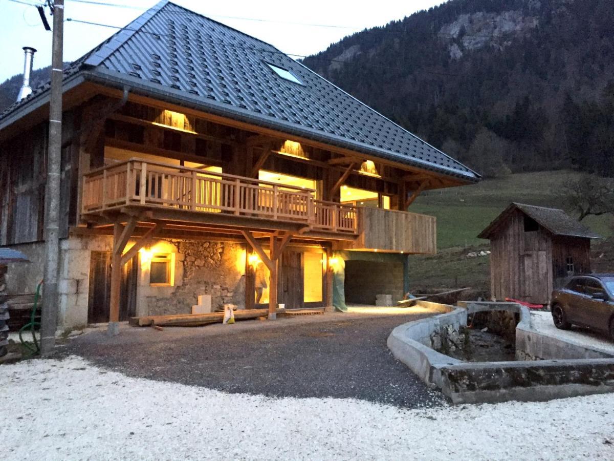La Grange Au Ruisseau Vila Bellecombe-en-Beauges Exterior foto